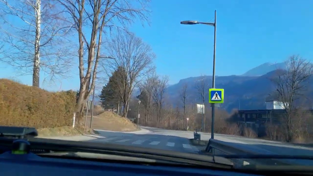 Autofahrt, Kramsach Witt nach Kramsach Kirchfeld, Tirol, Austria.