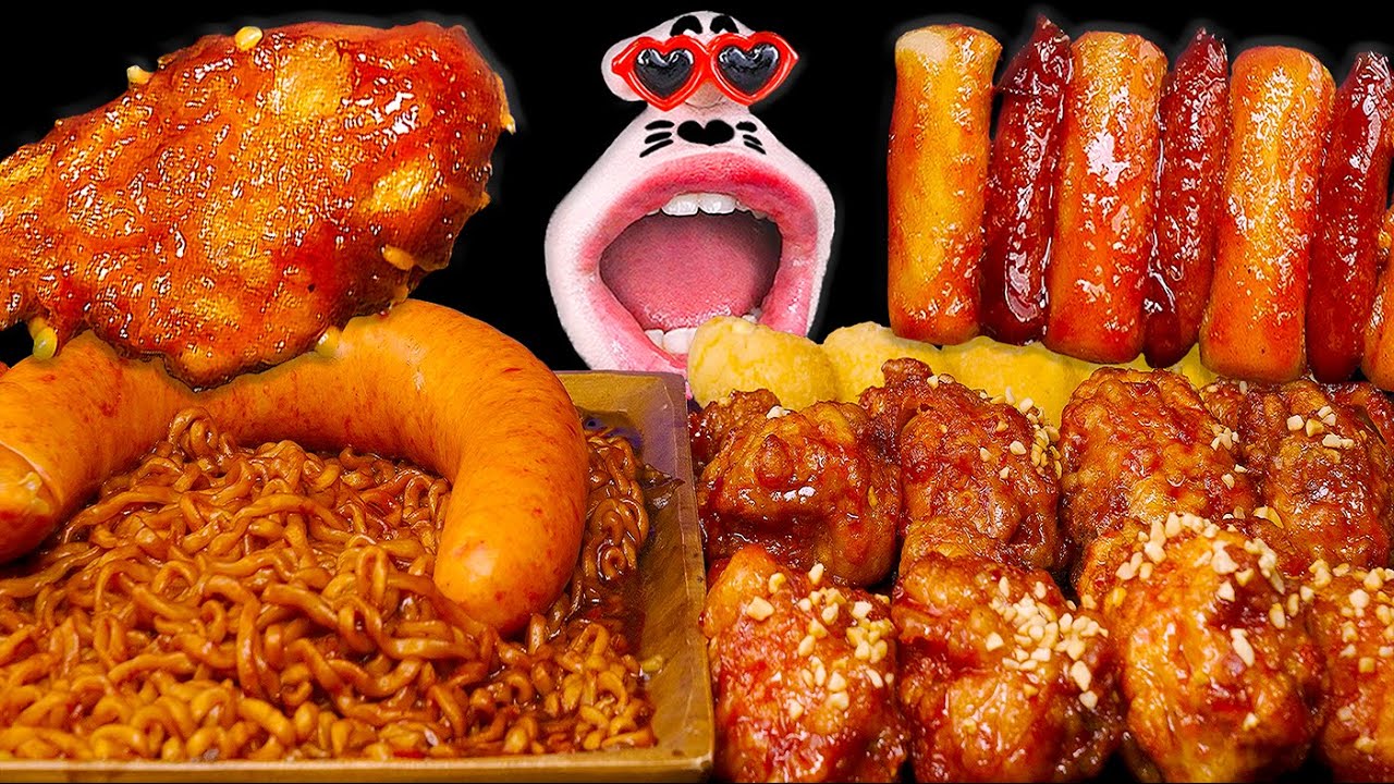 Лапша из черной фасоли, курица со специями, сырные шарики! 🌭🍗🧀 ASMR Mukbang Eating Show :)