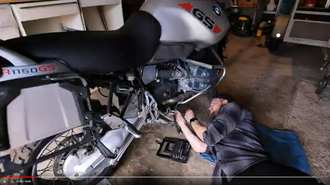 Rookie motorcycle maintenance BMW R1150 & removing ABS