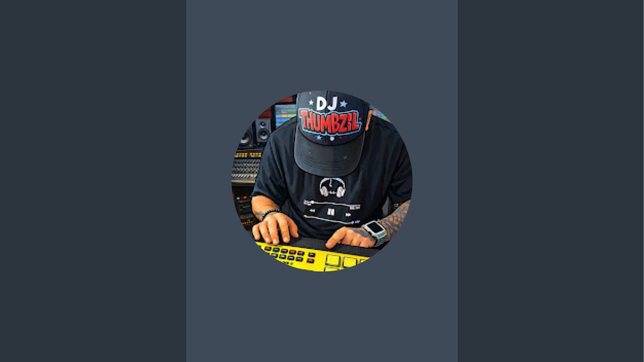 Dj Thumbzil is live quick beats in the car 🚗 #hiphop #productionmusiclive #mpc #boombap #beatmaker 