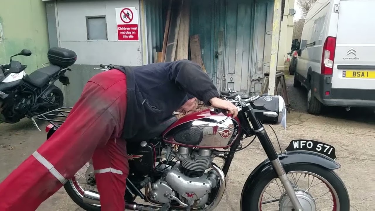 1956 Matchless G11 600cc у Энди Тирнанса #09011MCH