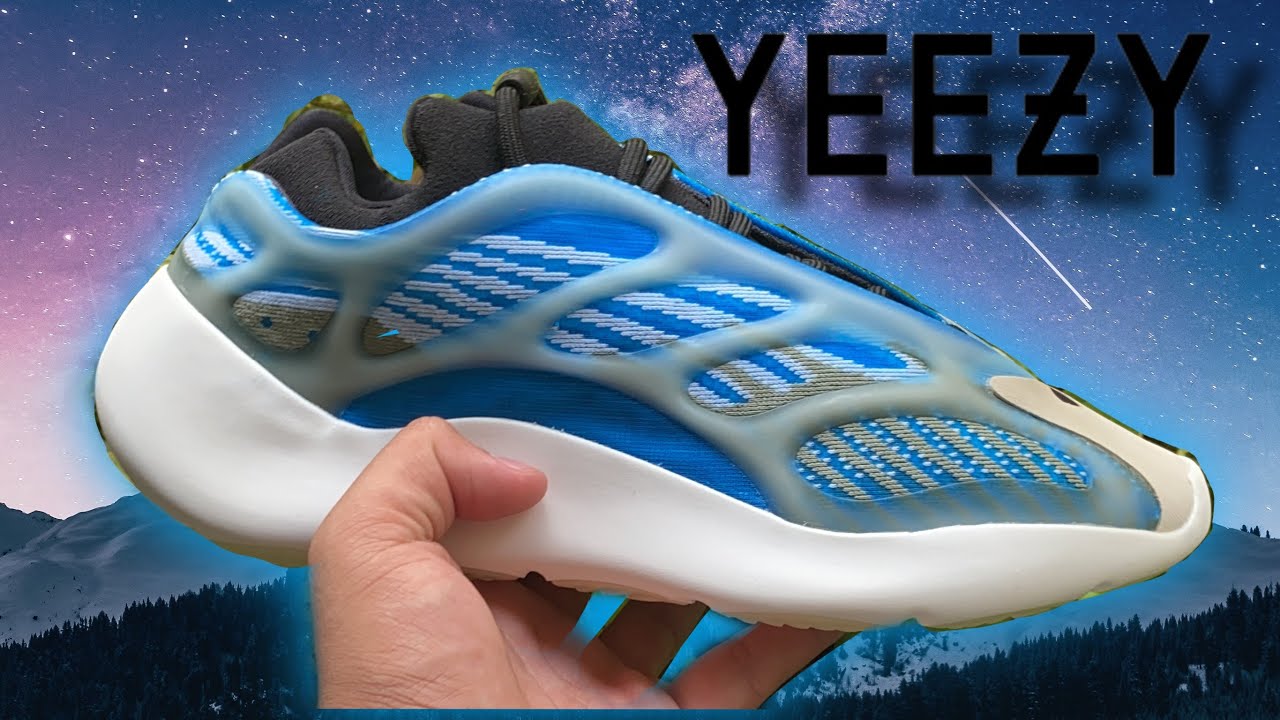 YEEZY 700 V3 