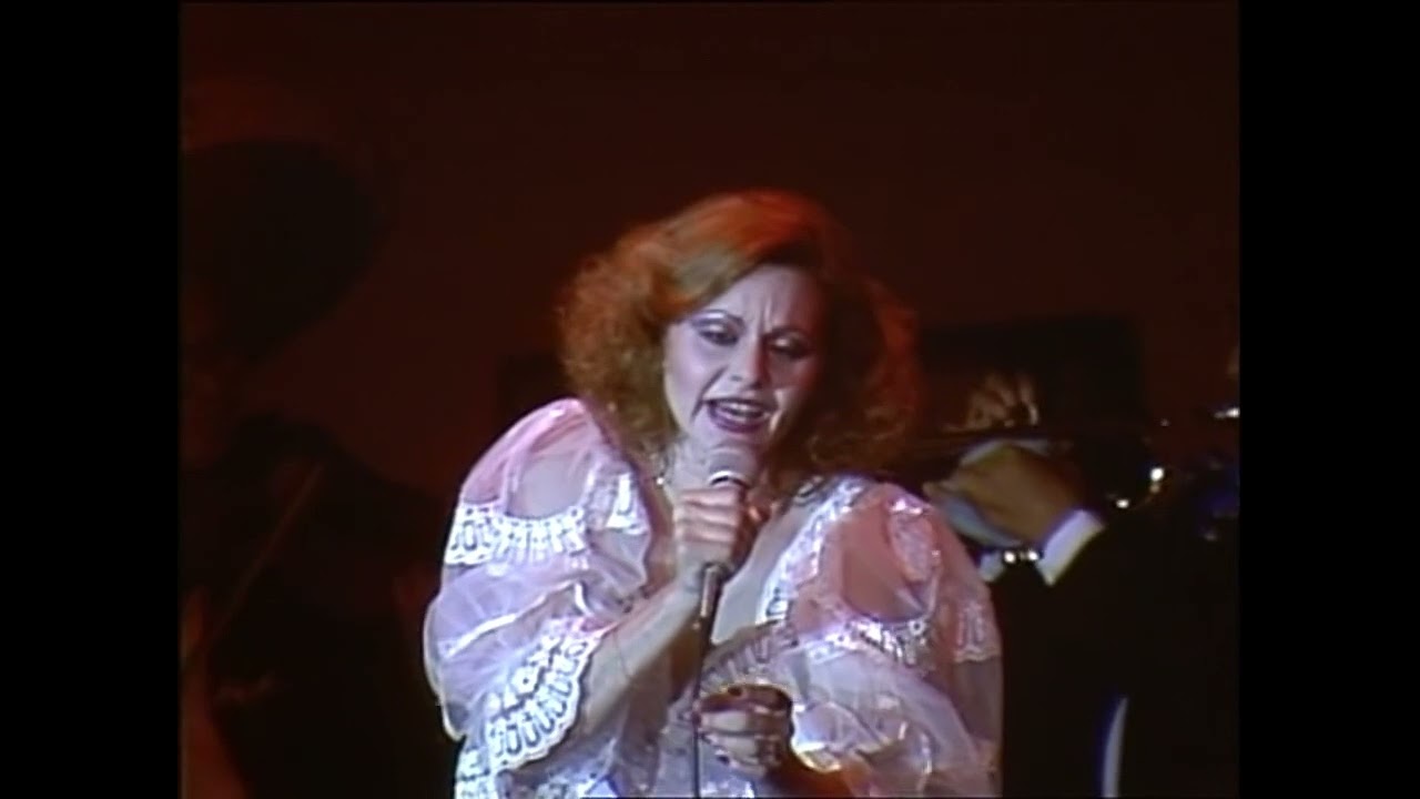 Rocio Durcal - Fue tan poco tu cariňo (Centro nocturno, México D.F.)