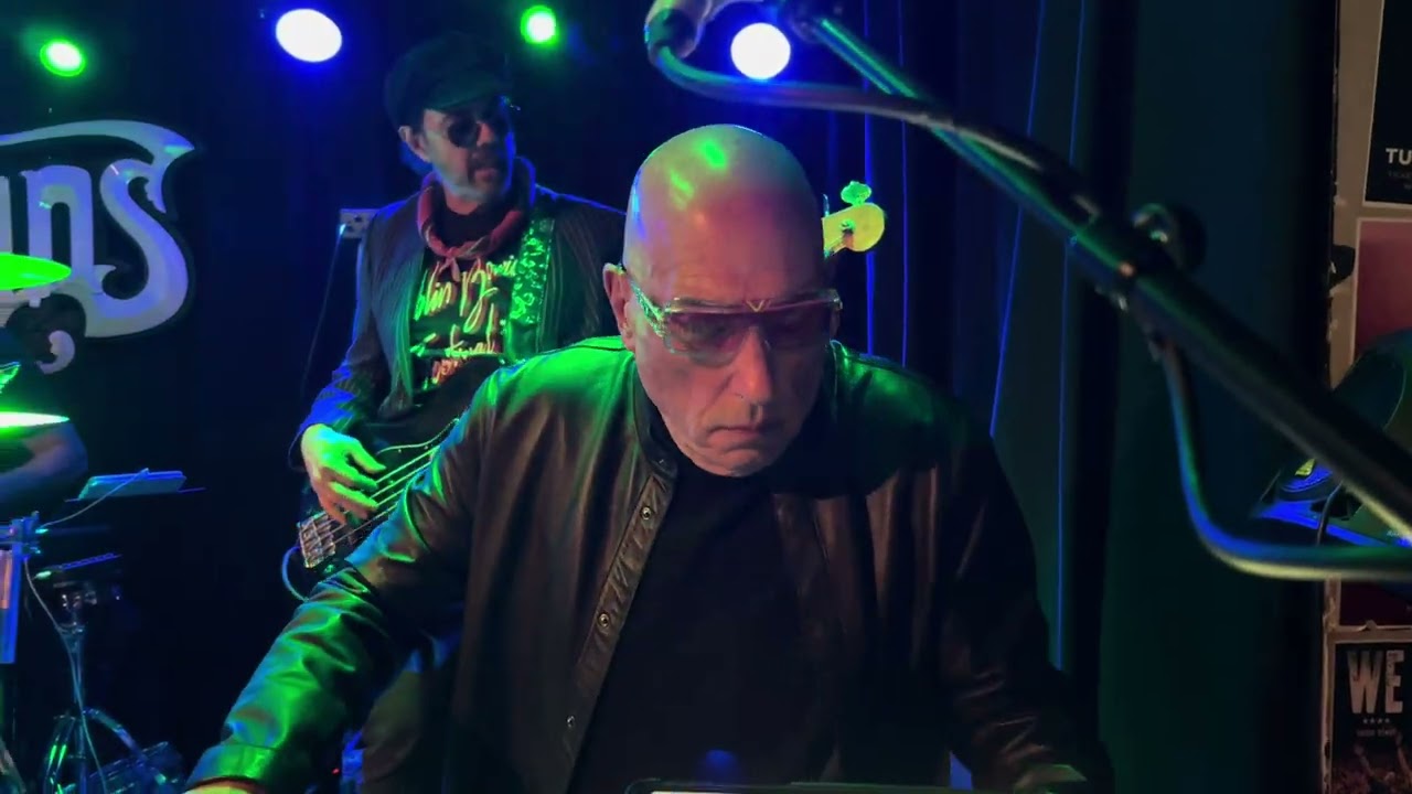 The Bowie Alumni - Lady Grinning Soul - Mike Garson, Gail Ann Dorsey, Gerry Leonard, Mark Plati