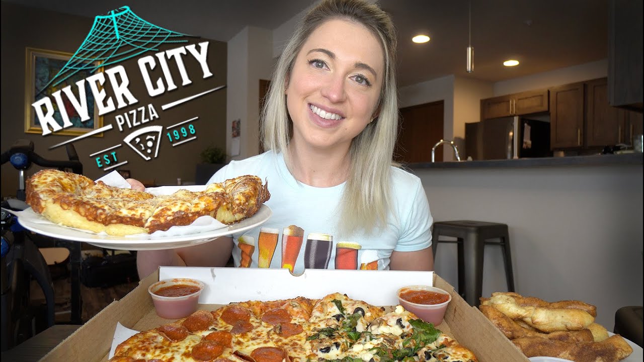 EXTRA LARGE N' EXTRA CHEESY PIZZA MUKBANG