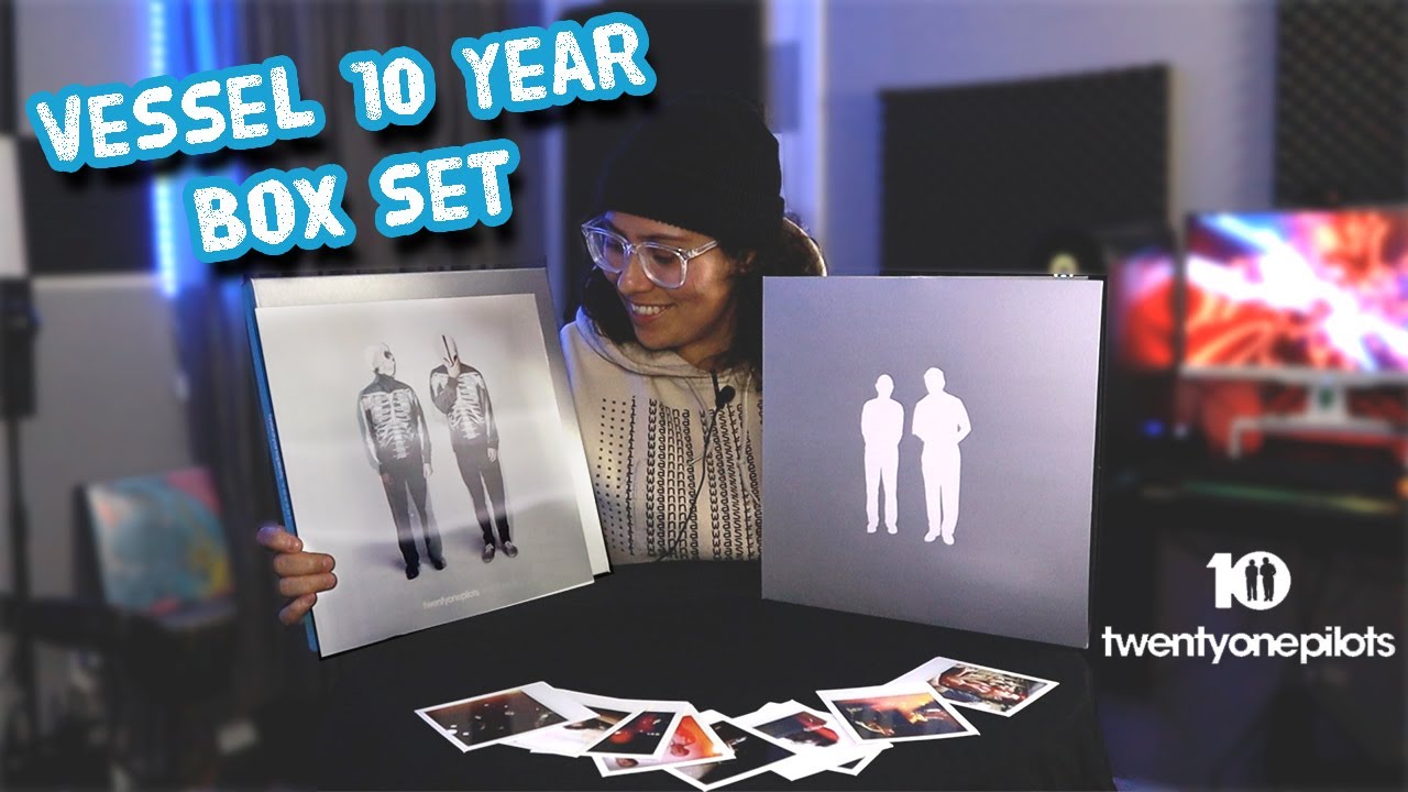 Unboxing The 10 Year Anniversary Vessel Vinyl Box Set!!