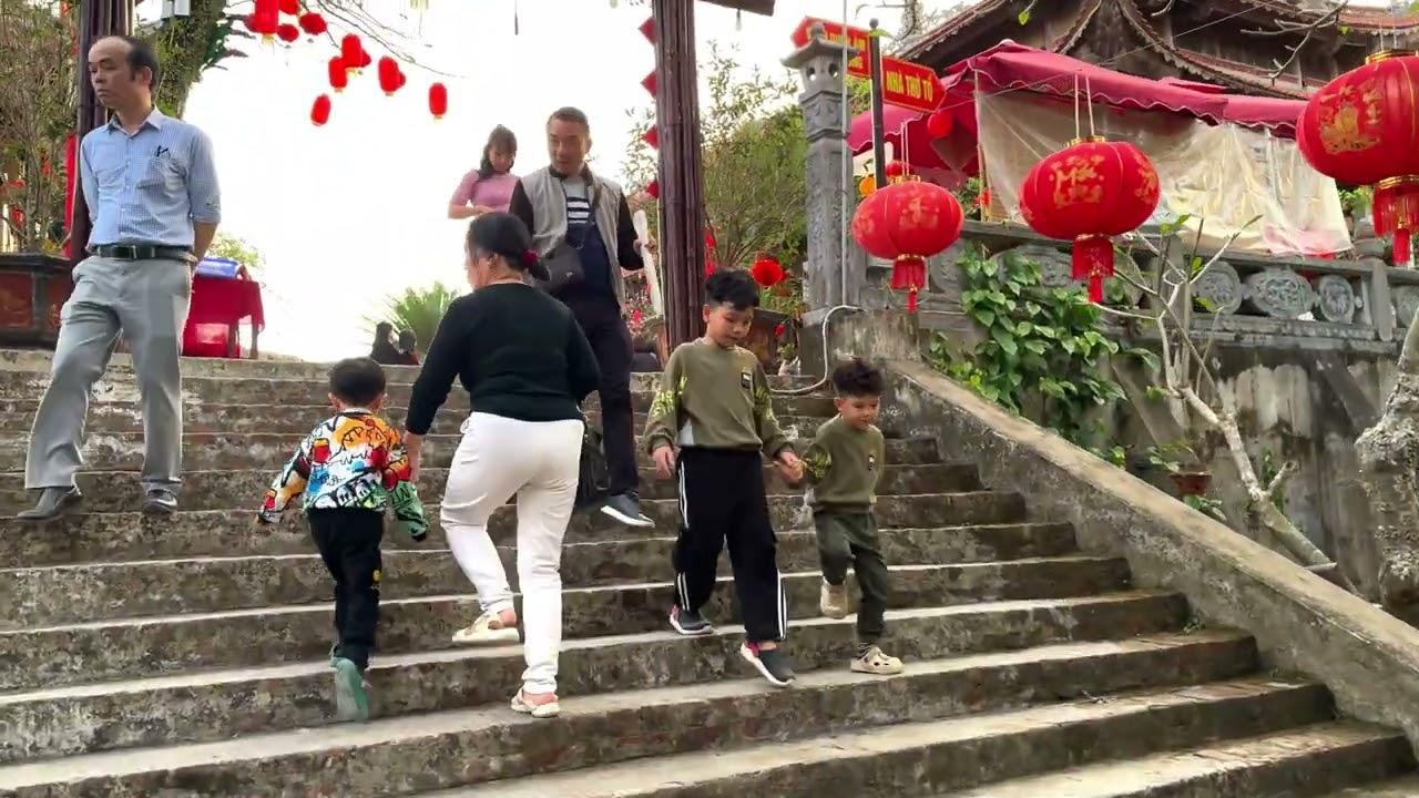 ngày 3 tháng 2, 2025