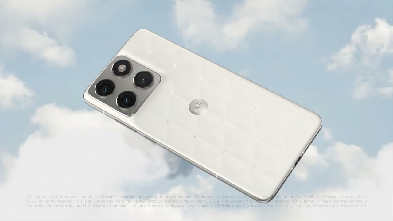 Motorola X Pantone 2026: motorola edge 70 in Pantone Cloud Dancer