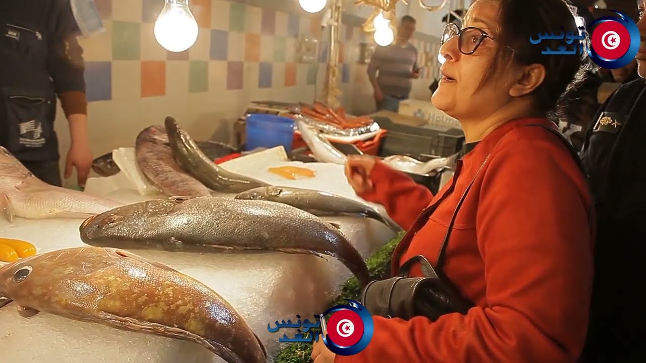 حملة أمنية مشتركة مع التجارة في سوق المركزية بالعاصمة وتسجل مخالفات و خطايا في جناح الأسماك