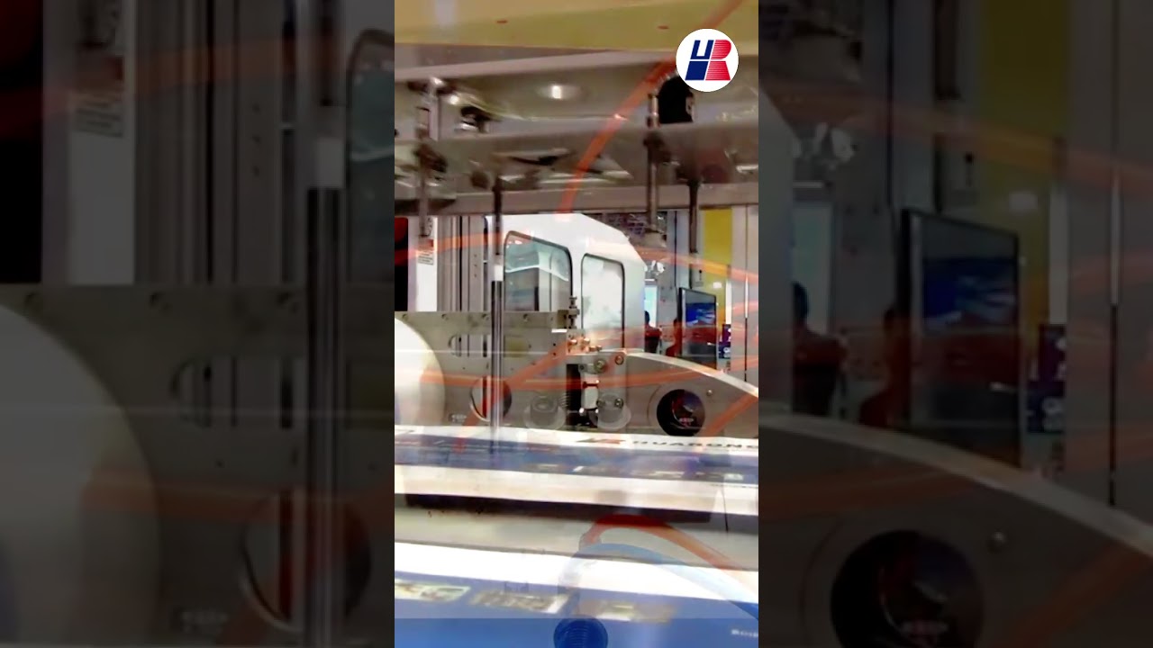 In-Mold-Labeling for 16L Painting Bucket #injectionmoldingmachine #iml