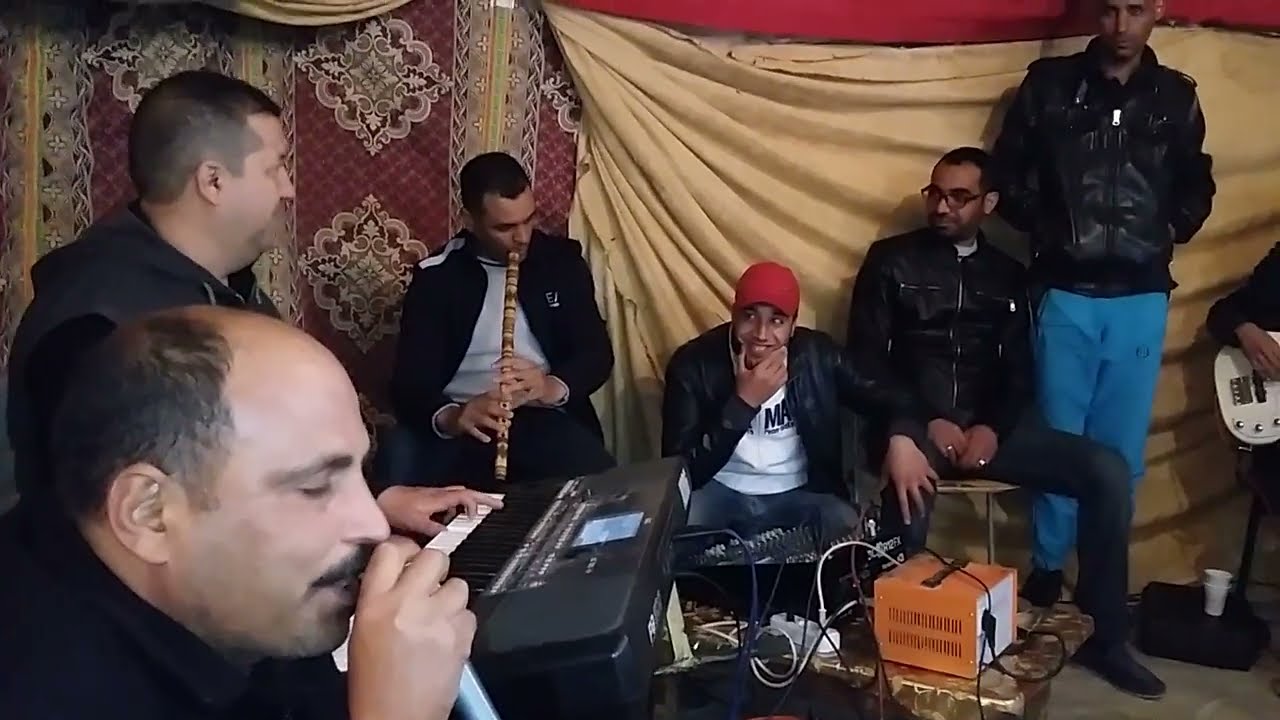 مجموعة الاحباب في سهرة سانتي و القصبة 2025