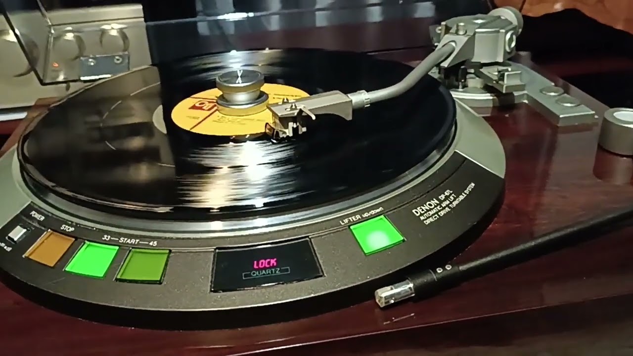 Denon DP-67L test playing 