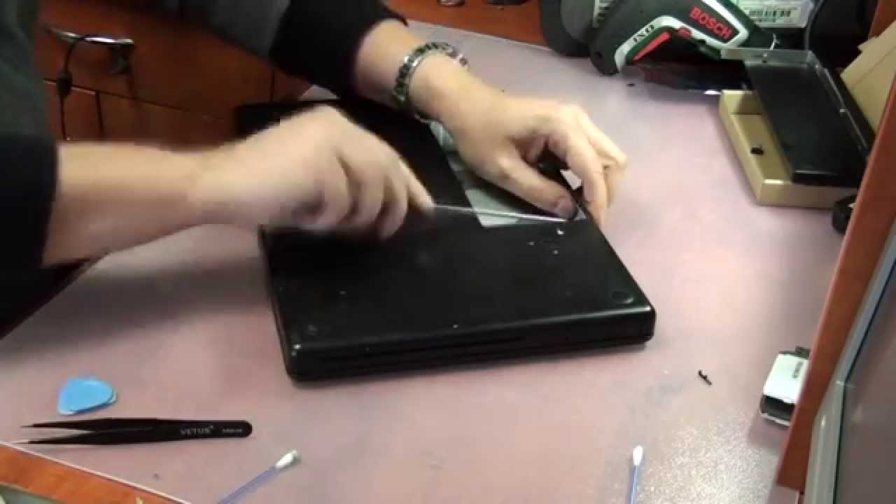 MacBook A1181 disassembly and cooling system cleaning