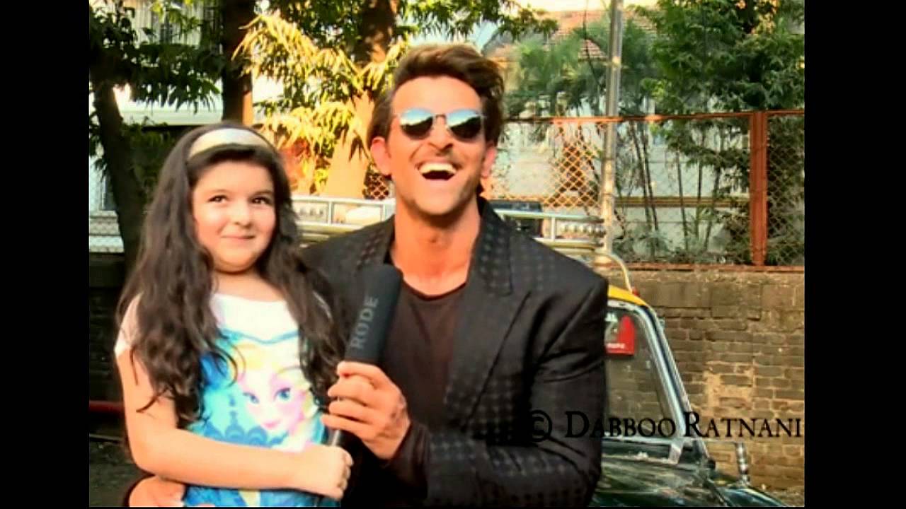 Hrithik Roshan with a little girlfriend :))