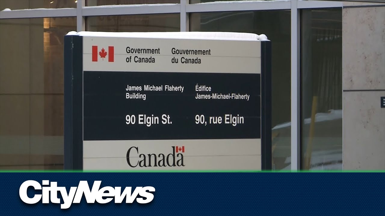 120,000 public servants to vote on strike