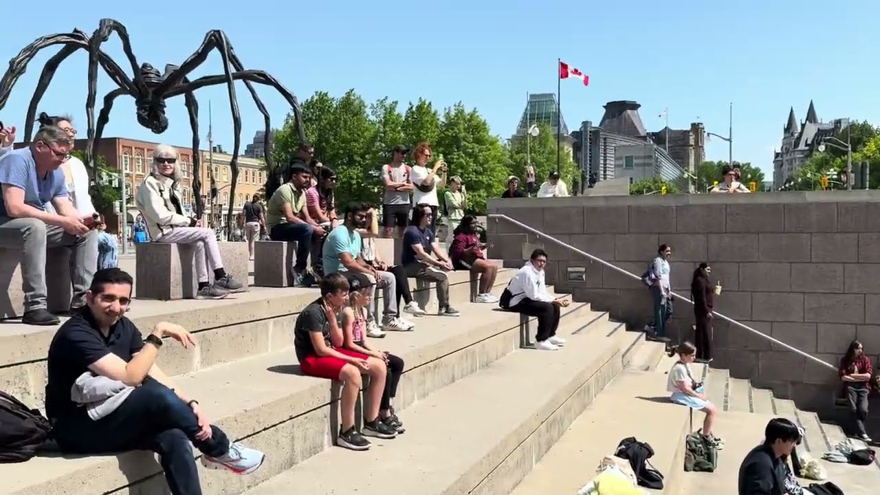 K-Pop Dance Party Takes Over Downtown Ottawa 🇰🇷💃 | International Student Vlog 🇨🇦 #kpopdance
