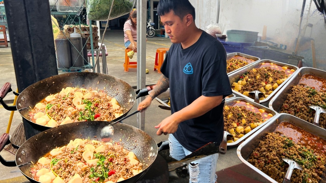 Only $0.50! Cooking 5 Varieties of Stir-Fried Best Meat with Basil Per Day | Thai Street Food