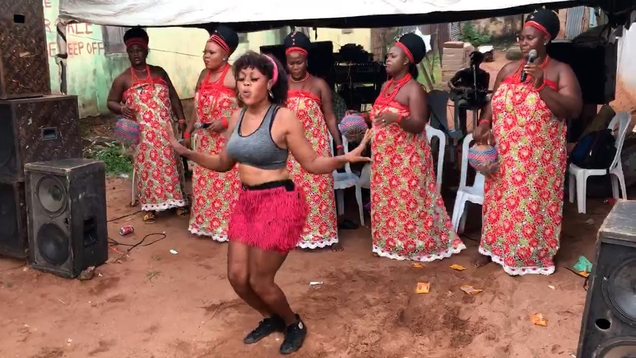 EDO - Culture Dance Performance Held In Honour Of Late Mrs Vero Atewe Aged 80yrs In Benin City, Edo.