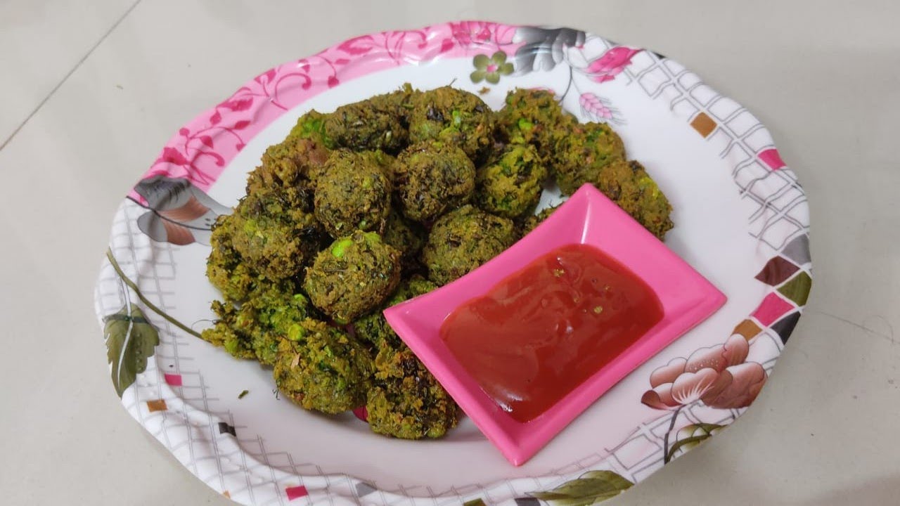 Winter Special Matar Ki Bhajiya Recipe at Home | Maysore Bonda | مٹرکی بھجیا | Zaiqua Kitchen