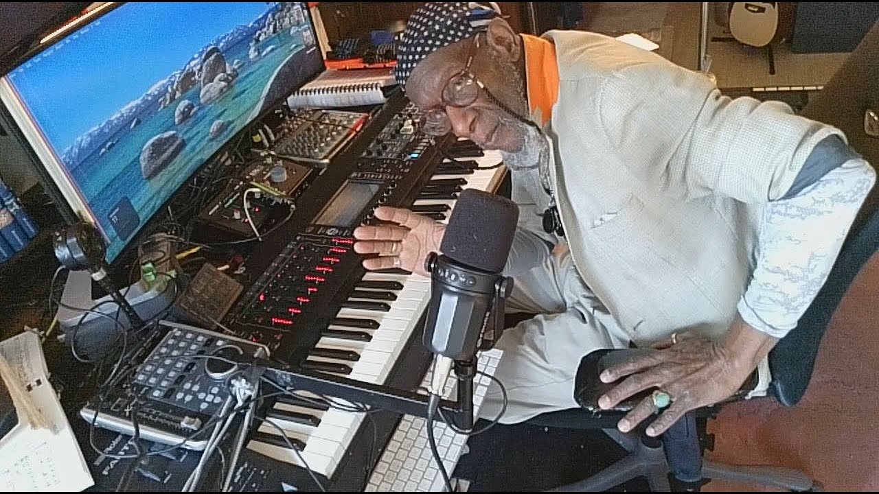 part 1// /CARLTONDMOXLEY's Live broadcast  livingroom  studio up