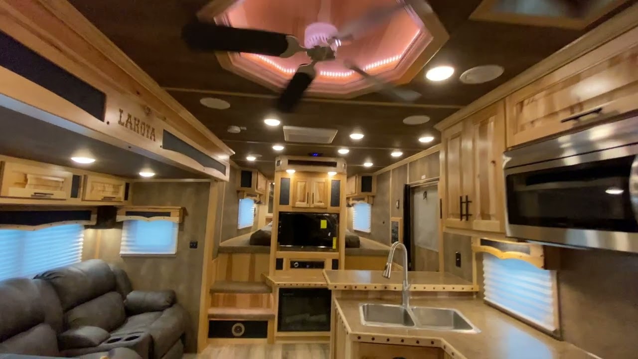 Luxury Toy Hauler with OUTDOOR KITCHEN