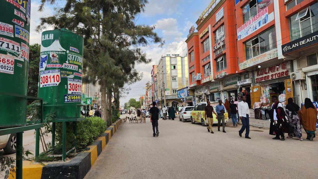 SUUQA HARGEISA OO AAN DHEX MARAY GALABTA