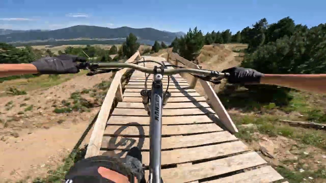 bike Park Les Angles 2023 full line piste bleu