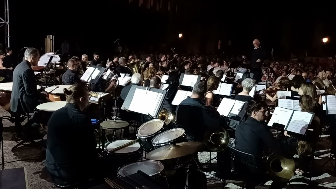 17   Aria della Regina della Notte da 'Il Flauto Magico'   W A  Mozart    Societ&agrave; Filarmonica Pisana