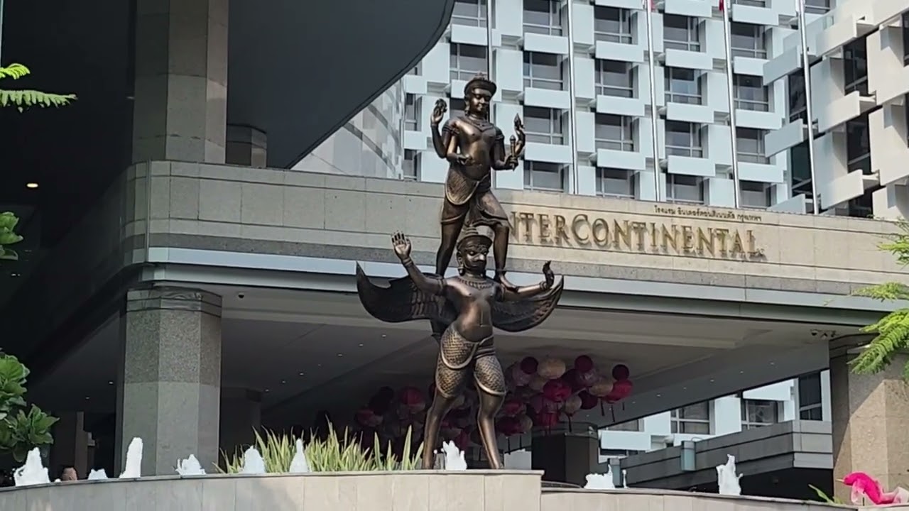 CAMBIAR DINERO EN BANGKOK 💶💶💶. DÓNDE HACERLO. DE PHRA KHANONG A CHIT LOM (SUPERRICH-CENTRALWORLD)