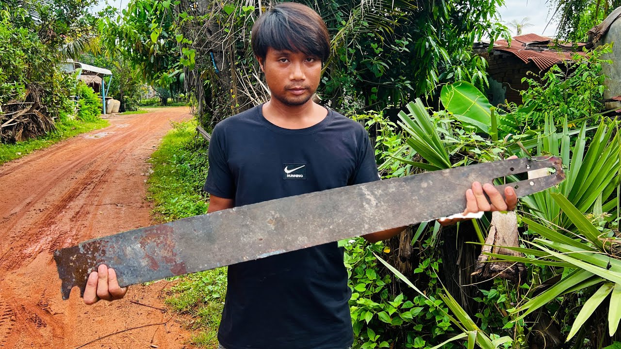 Knife Making - Forging A Machete From The Long Rusty Chainsaw