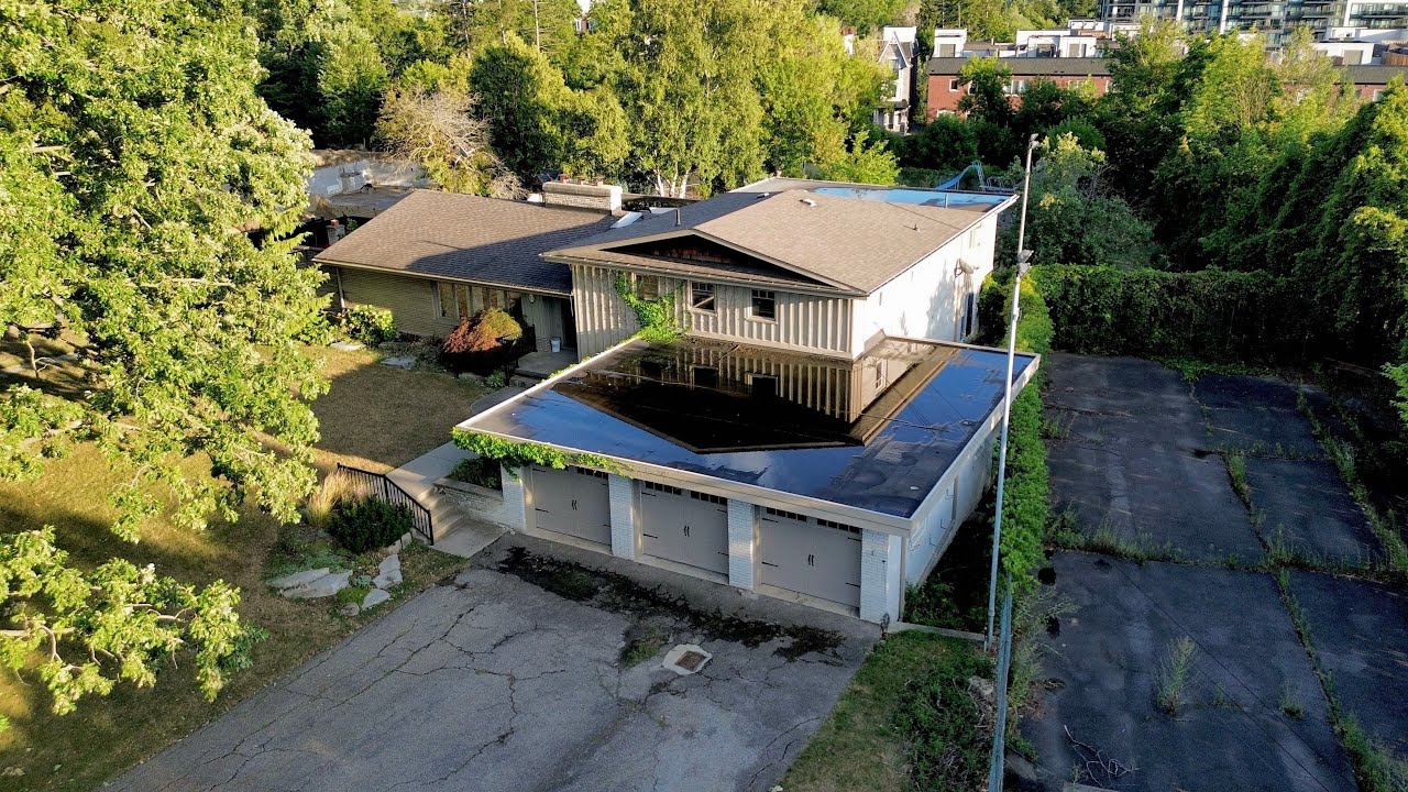 Gold Medal Winning Olympian’s ABANDONED Multi Million Dollar Mid Century Dream Home 