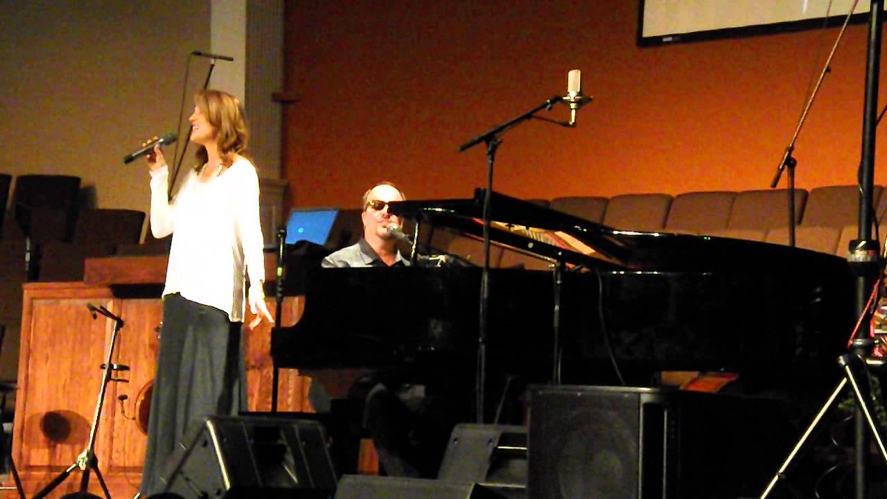 Gordon and Kimberly Mote   singing  My Redeemer is Faithful and True