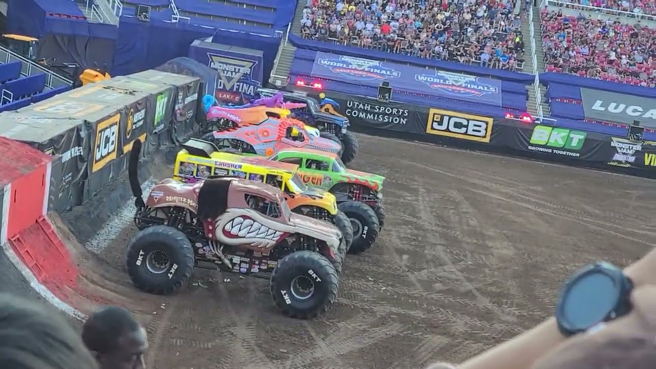 Monster Jam World Finals 24 High Jump PT1