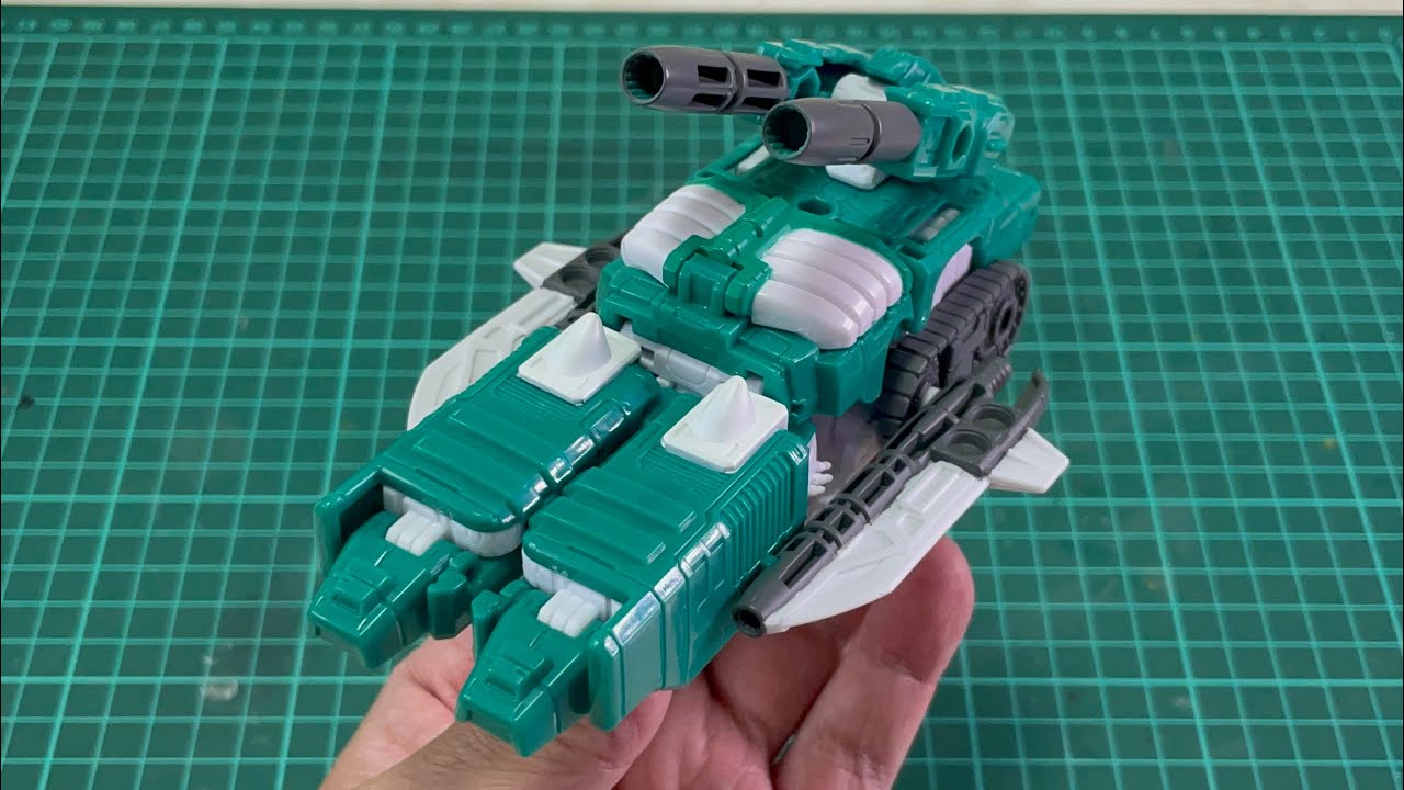 Transformers BBB Troop Builder Multipack G2 Universe Cybertronian Trooper (Alt mode to Robot mode)