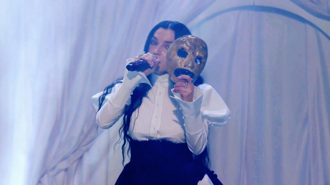 Poppy - Scary Mask (Live from Chicago) [Pro Shot]