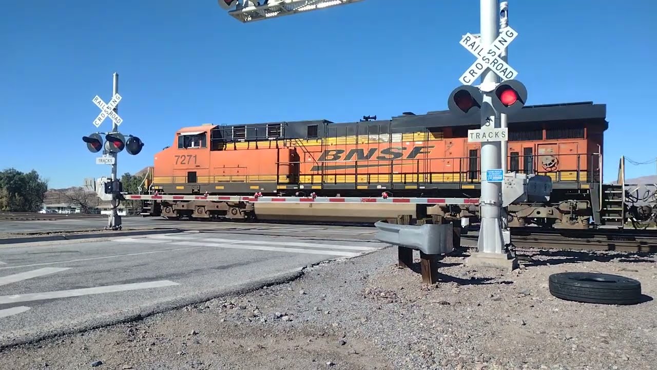 WB BNSF Loaded Ethanol Train Feat Duo Rear DPUs At Daggett CA! #bigbossrailfanner