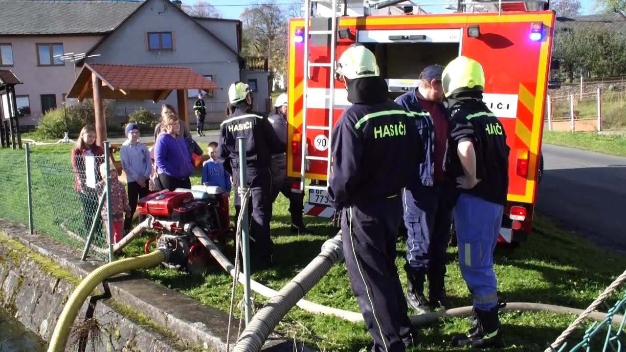 Hasičské cvičení v Chotěšově