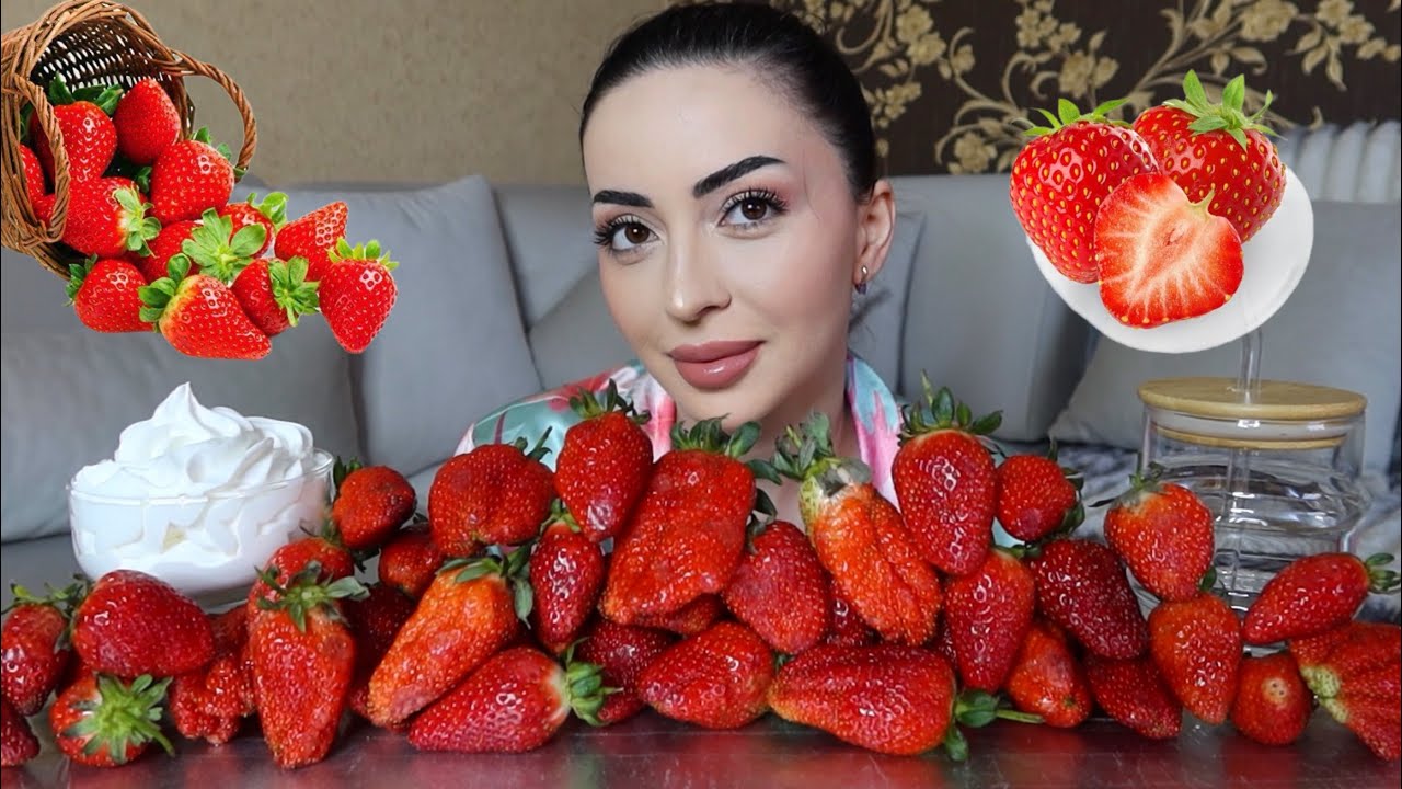ПОТОПЫ ВЕЗДЕ 🍓 КЛУБНИКА MUKBANG ❤️ Ayka Emilly 