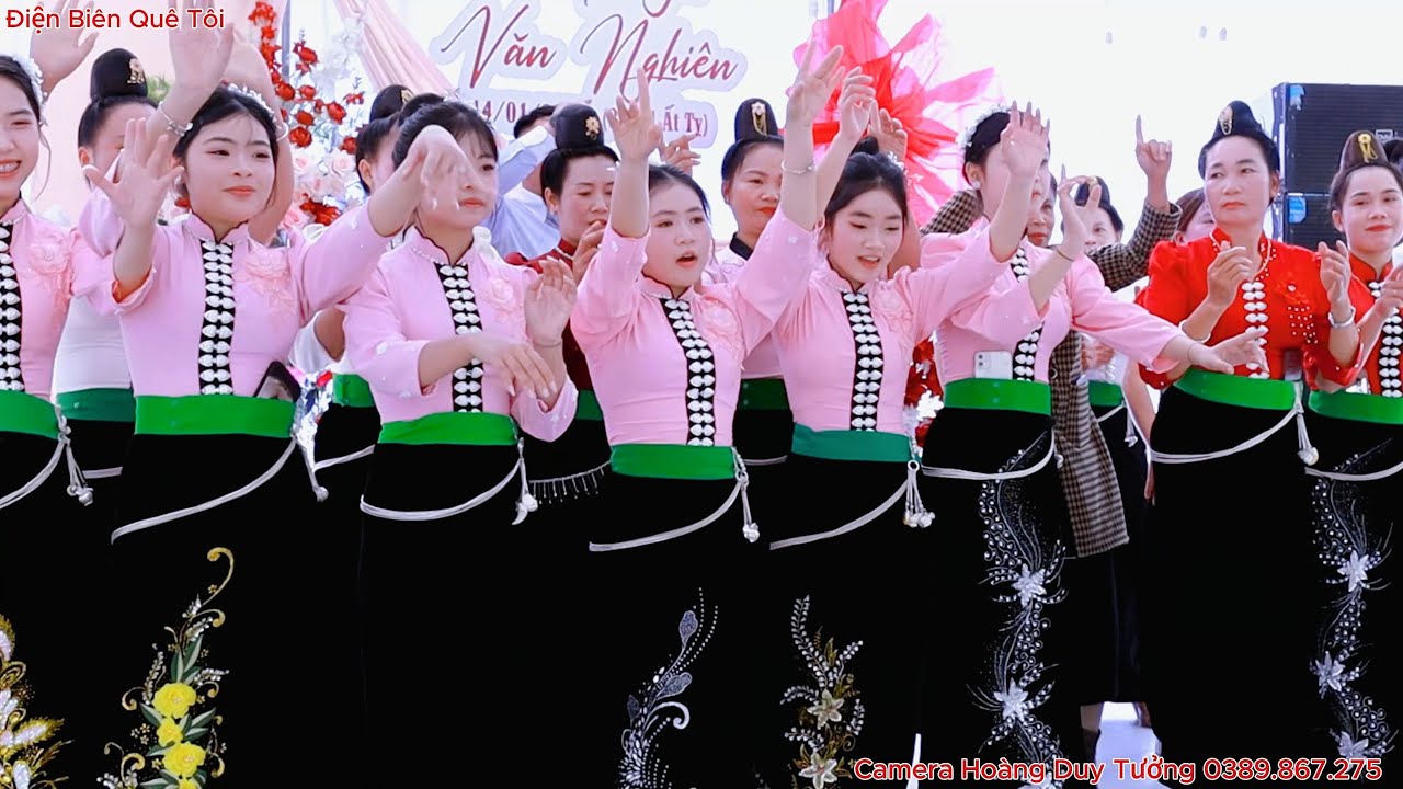 Nhảy rất đẹp của các em nhóm múa ban mai Điện Biên Mừng lễ vu quy Thu Trang & Văn Nghiên