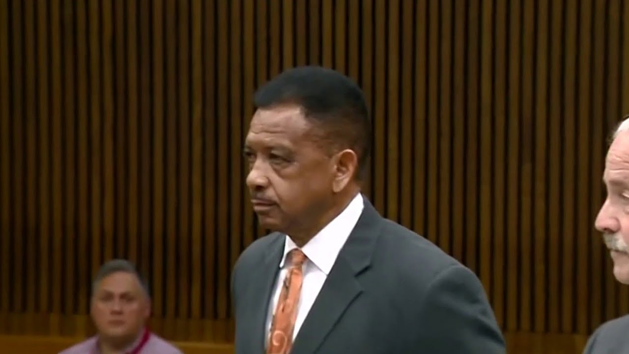 Off-duty Detroit police officer gets probation in Meijer baton assault case