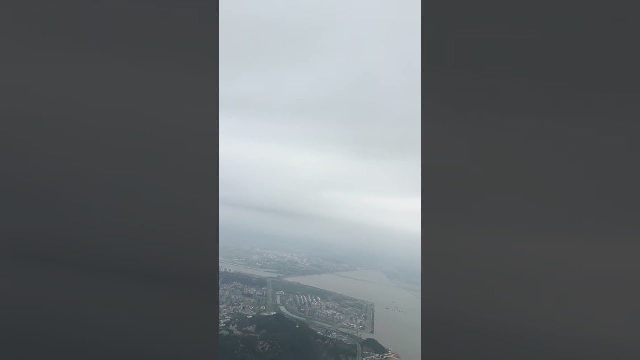 CA 1908 take off at Zhuhai
