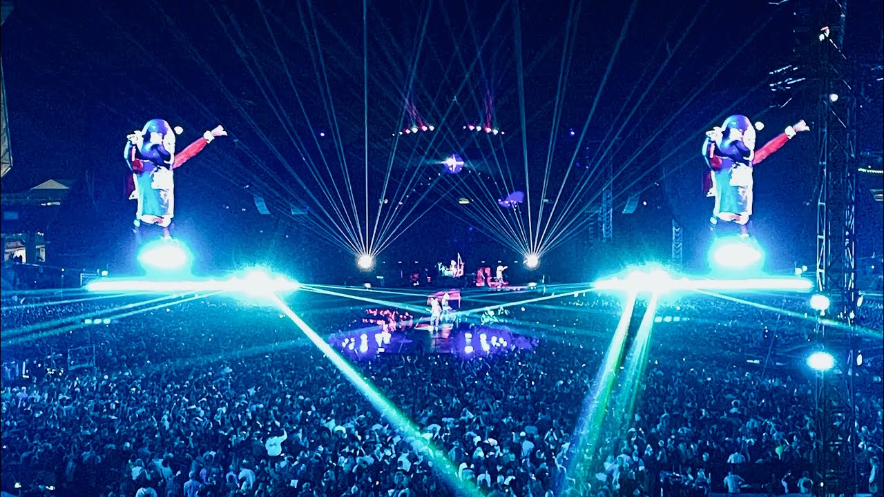 THE LiGHTCLUB (♾️ / Something Just Like This / Breakaway Remix) - Coldplay Auckland Sat 16/11/24