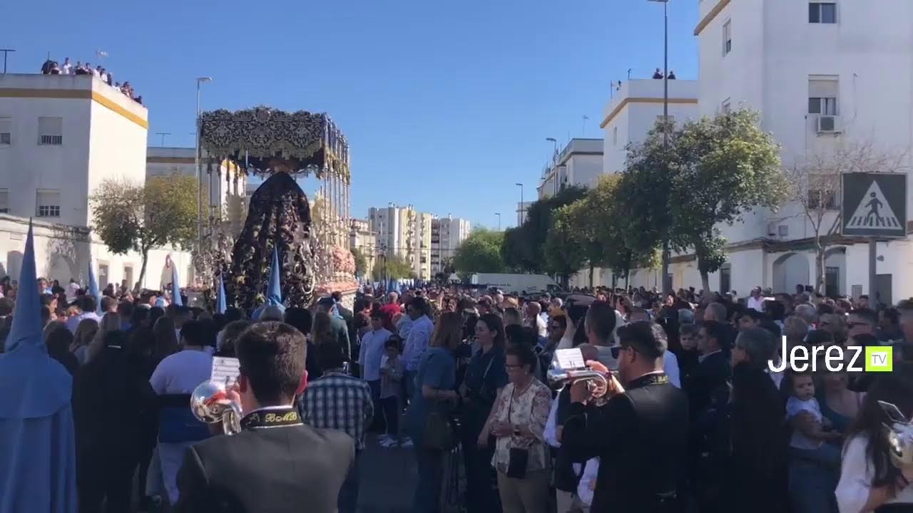 SEMANA SANTA DE JEREZ EN DIRECTO | Viernes Santo 2023 Plaza de la Asunción  Salida La Exaltación