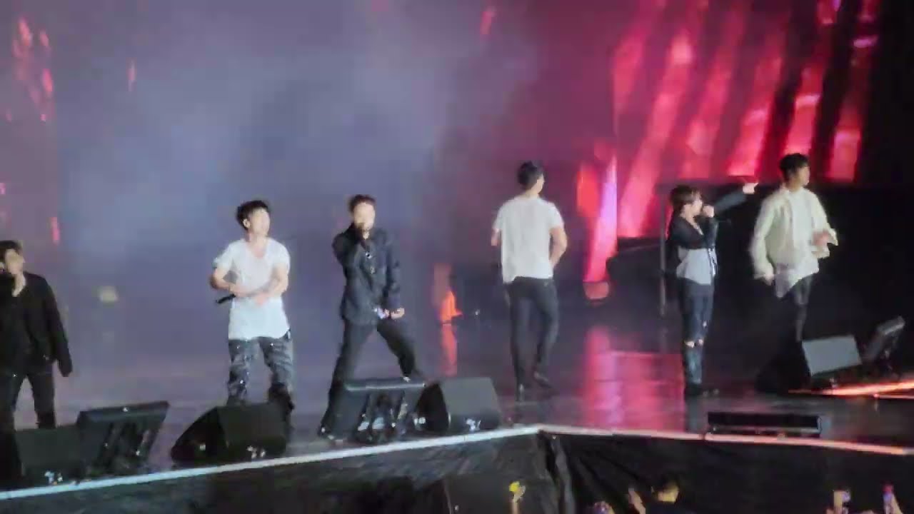 iKON (아이콘) - B-DAY - KAMP LA Day 1 - [4K] 20221015