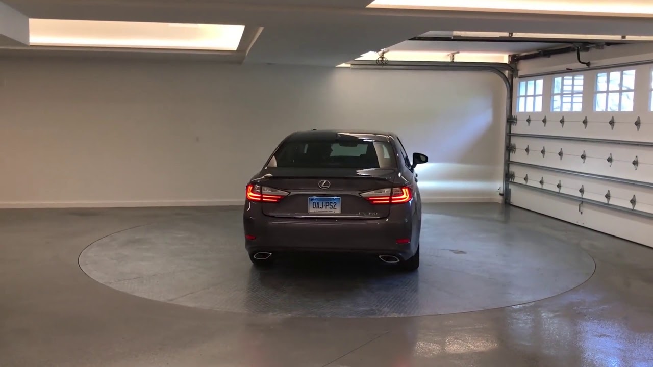Car Turntable in Action