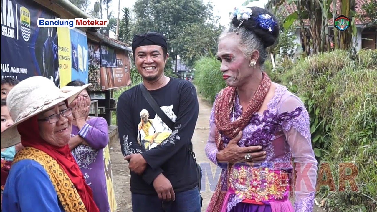biola iblis ft  kacapi setan ft Ceu eha sampe motor terjatuh sangking suaranya sangat megelegar