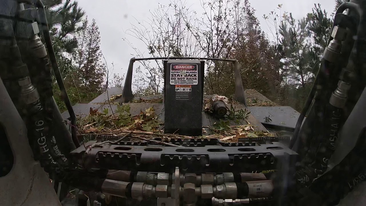 Brush clearing with bobcat t770 with vail x series cutter