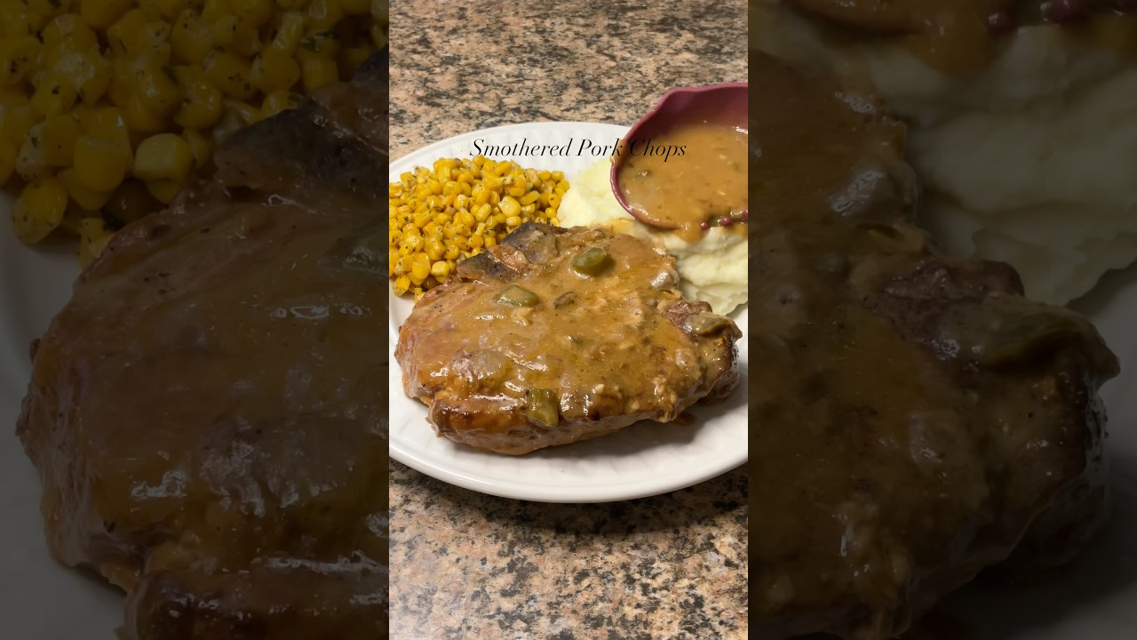 Smothered Pork Chops in the Crockpot 😮&zwj;💨🔥 #smotheredporkchops #porkchops #crockpot #easyrecipe