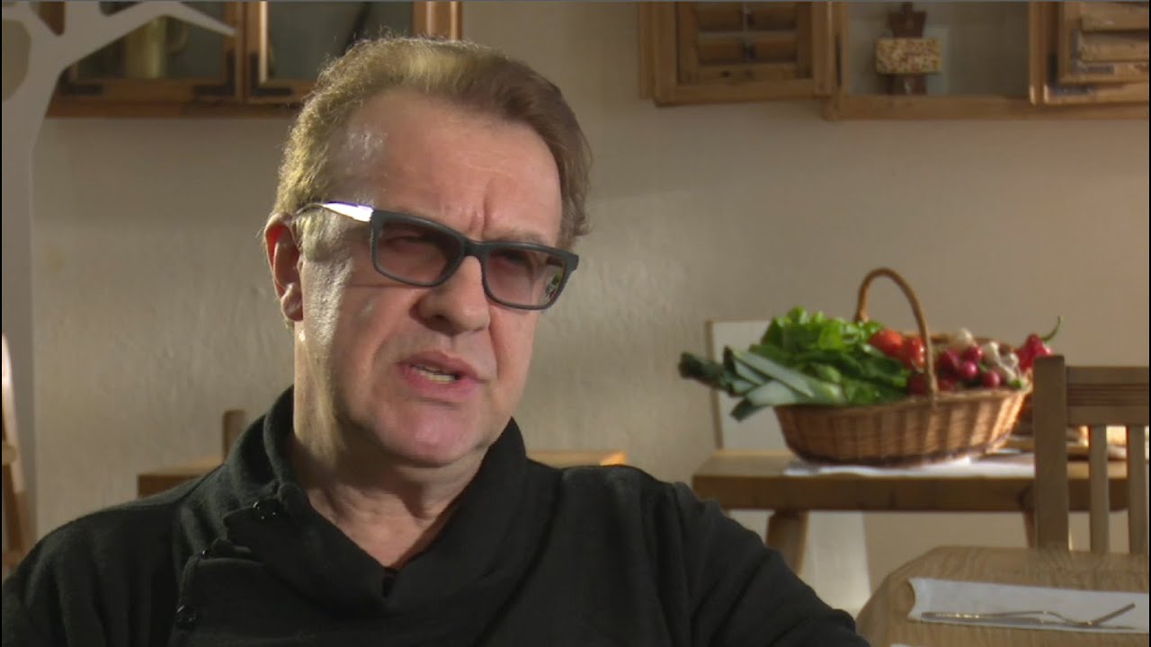 Politică şi delicateţuri cu Gabriel Cotabiţă (@TVR1)