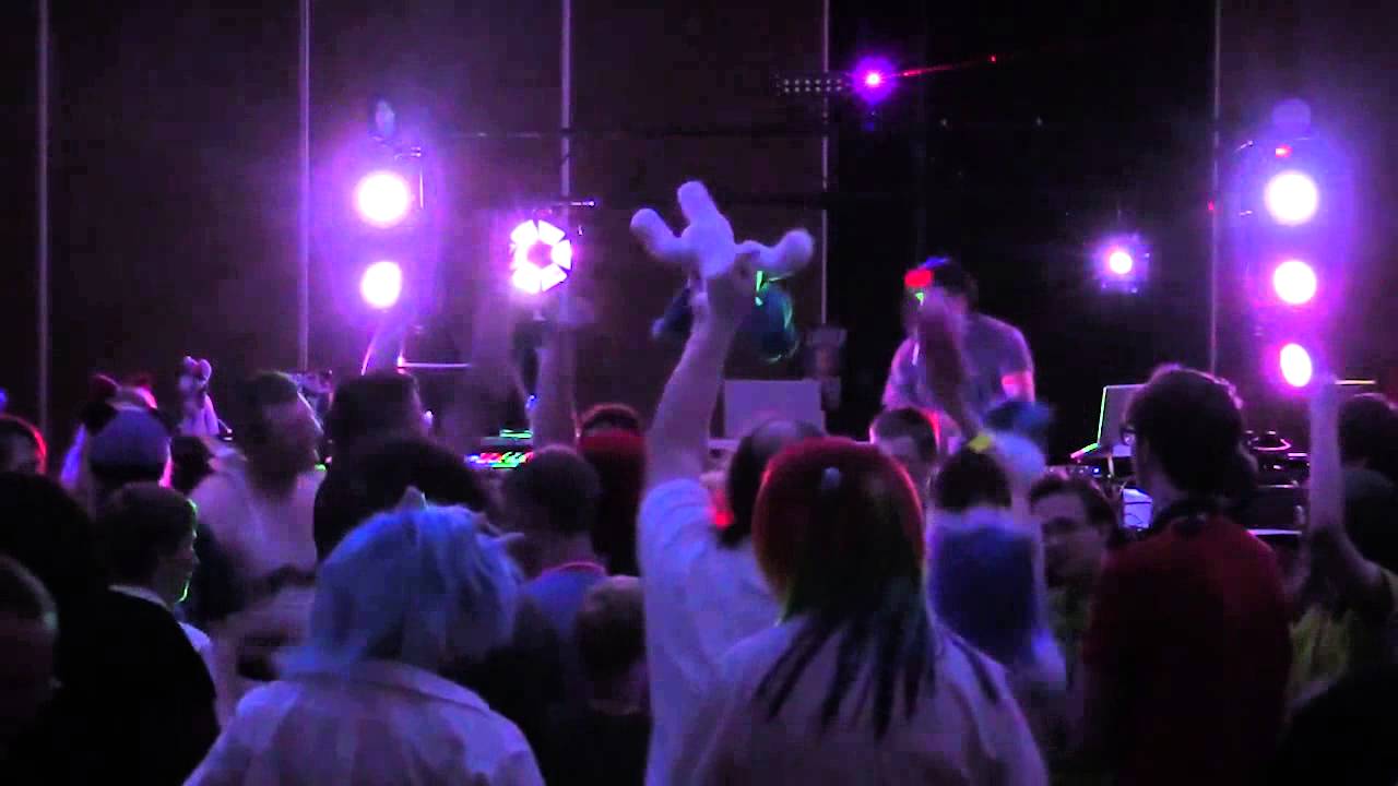Midwest Brony Fest 2014 - Lyonize